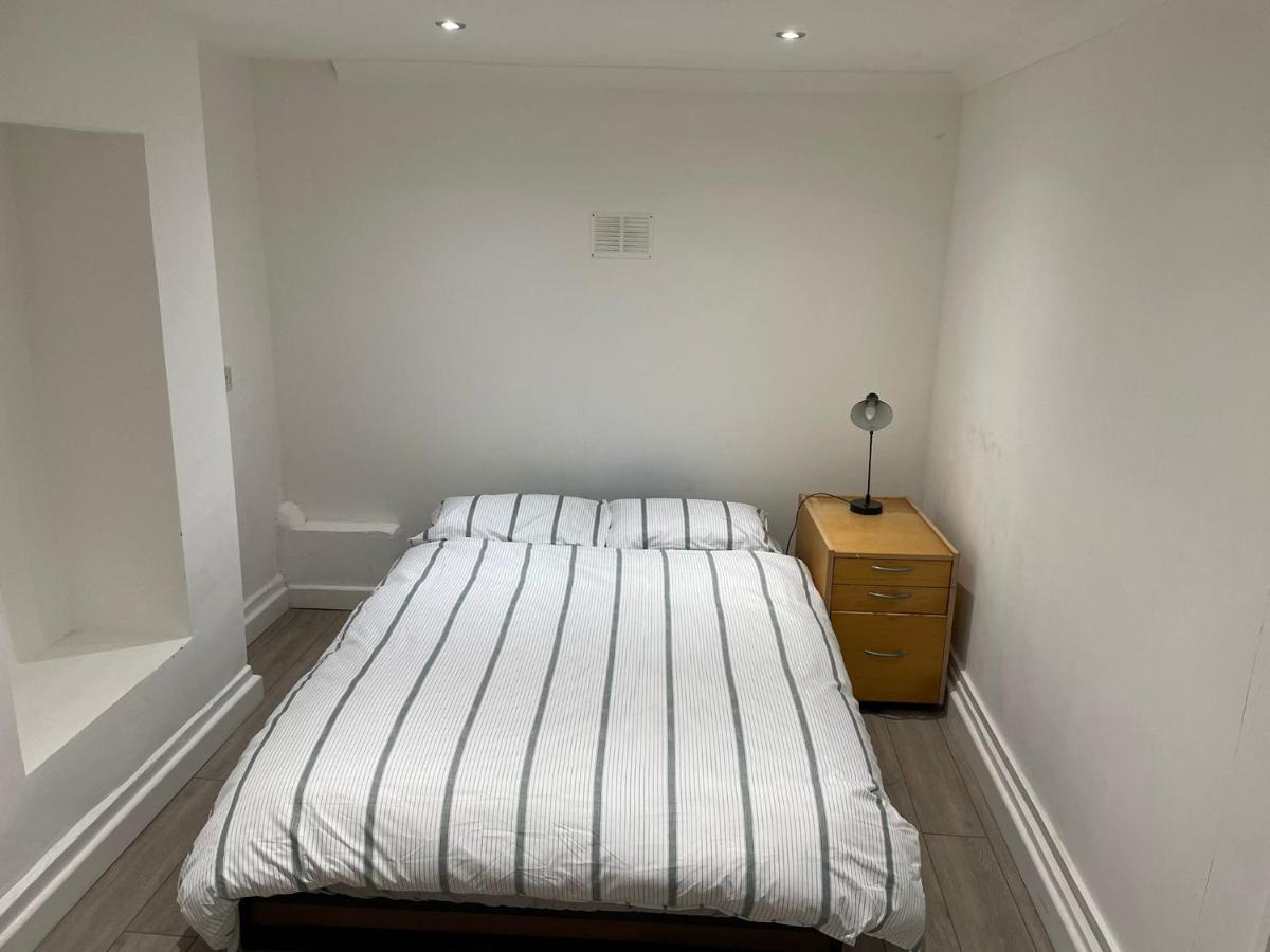 Plough Way Flat Lejlighed London Eksteriør billede